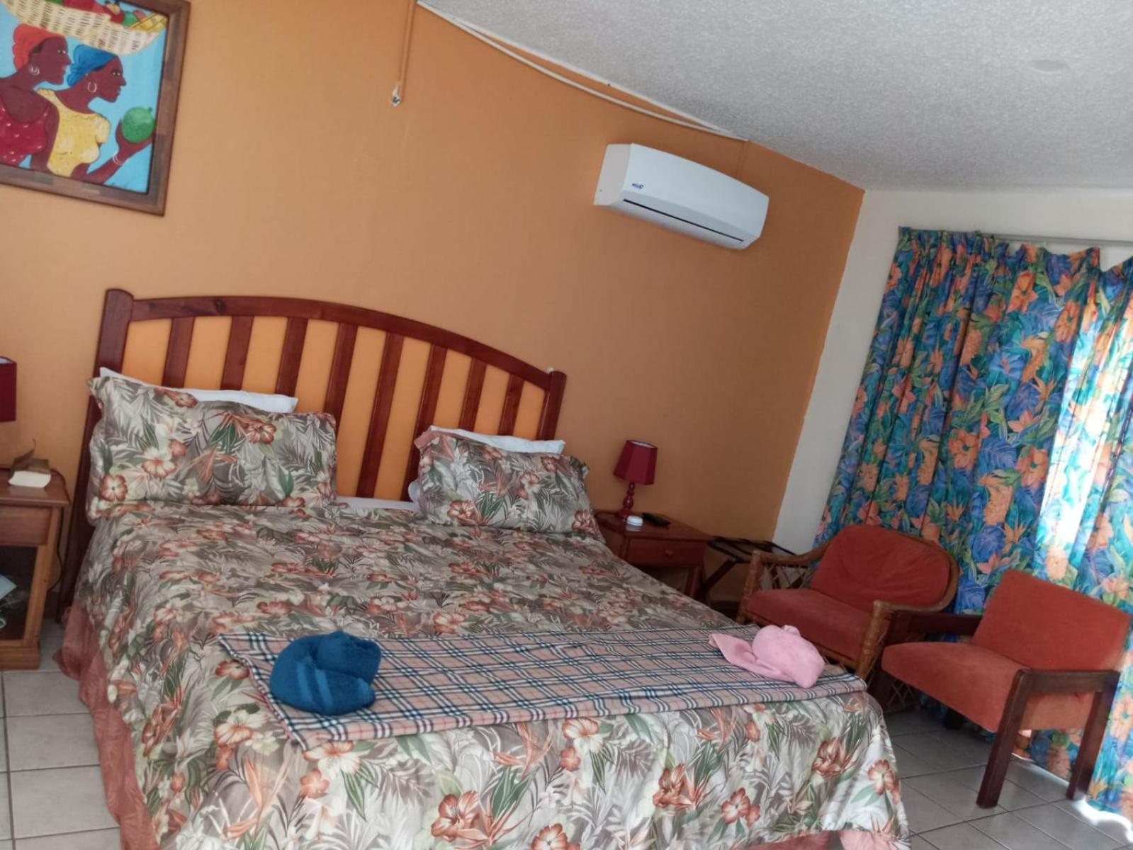 Point Village, Negril, Jamaica Экстерьер фото